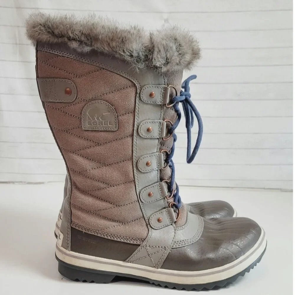 SOREL Tofino II Faux Fur Lined Waterproof Lace Up Snow Boot in Kettledust, sz 9